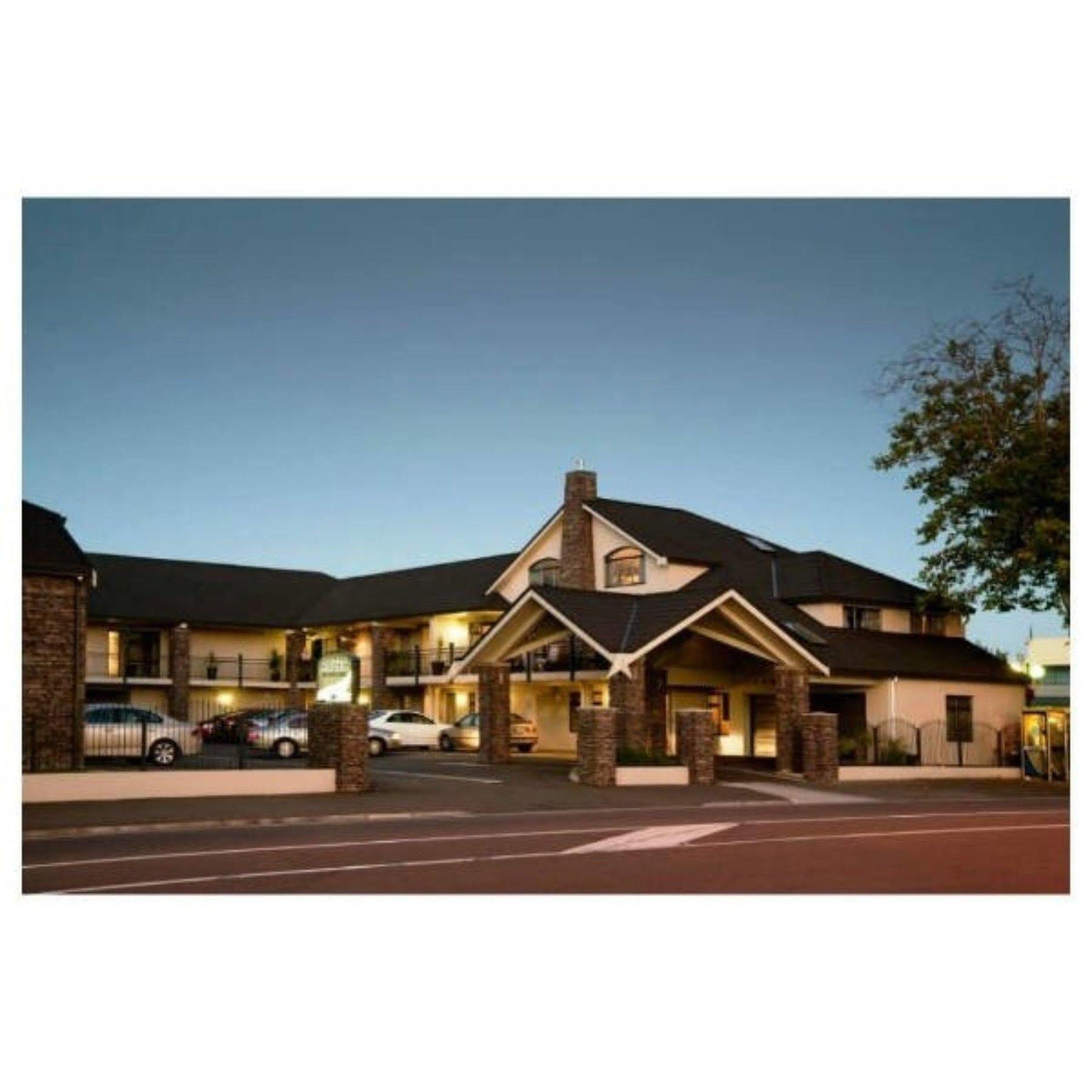 Aotea Motor Lodge Уонгануи Экстерьер фото The Inn at the Opera